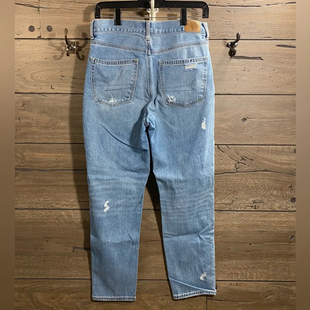 AE Light Wash Distressed Mom Jean - Picture 3 of 6